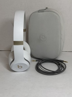 Beats Solo 4 True Wireless On-Ear Headphones - White And Gold B8