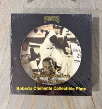 New in packaging,  Vintage Porcelain ROBERTO CLEMENTE Pirates Collectible Plate