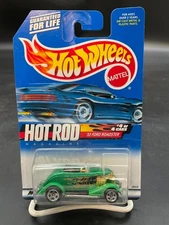 2000 Series Collector No 008 Hot Wheels 33 Ford Roadster Hot Rod Magazine (#4)