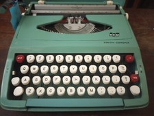 Vintage Smith-Corona Cougar Aqua Blue Green Typewriter w/ Case Portable England thumbnail