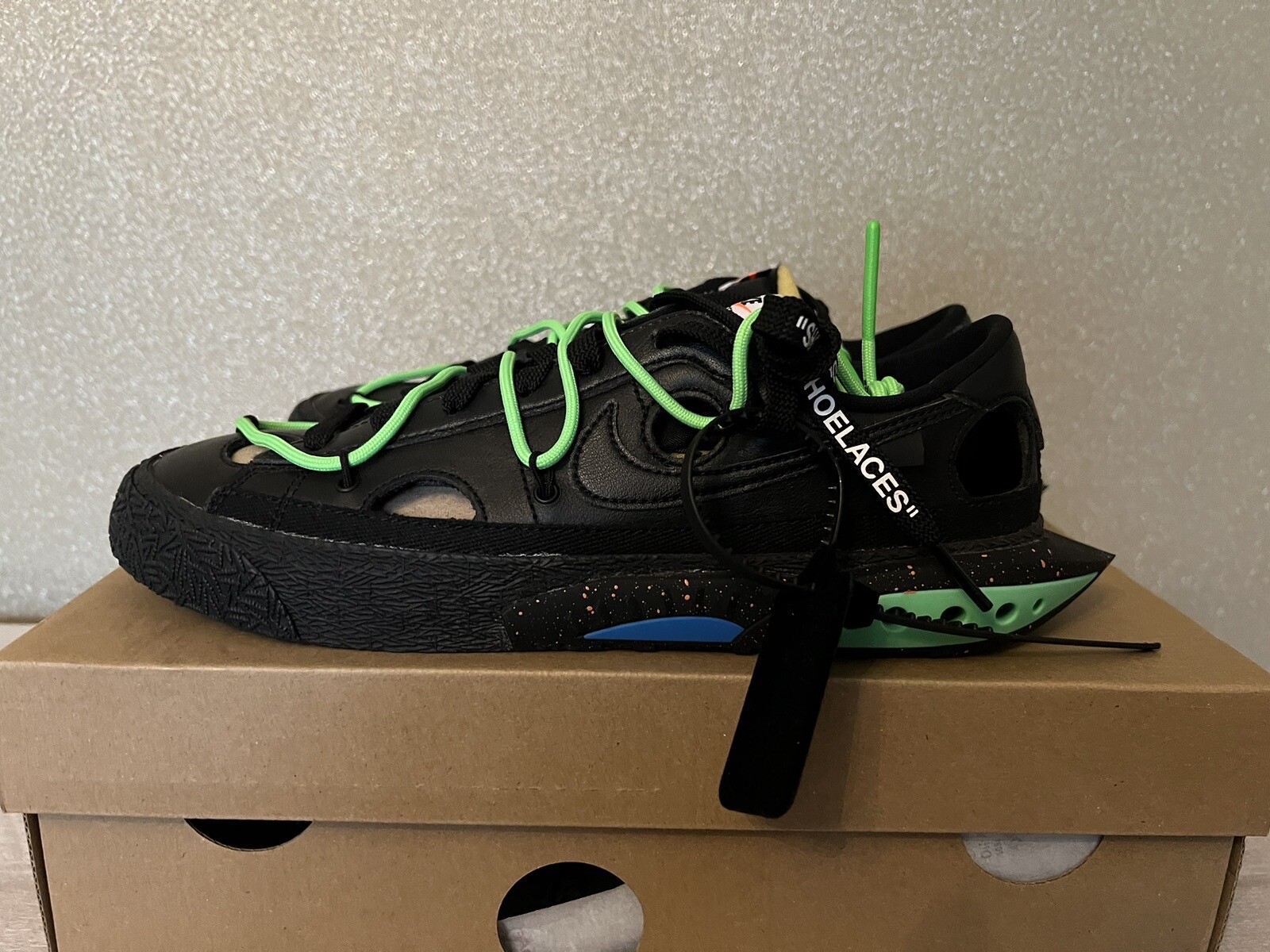 OFF WHITE X NIKE Nike x Off White Blazer Low Electro Green US7.5 UK6.5