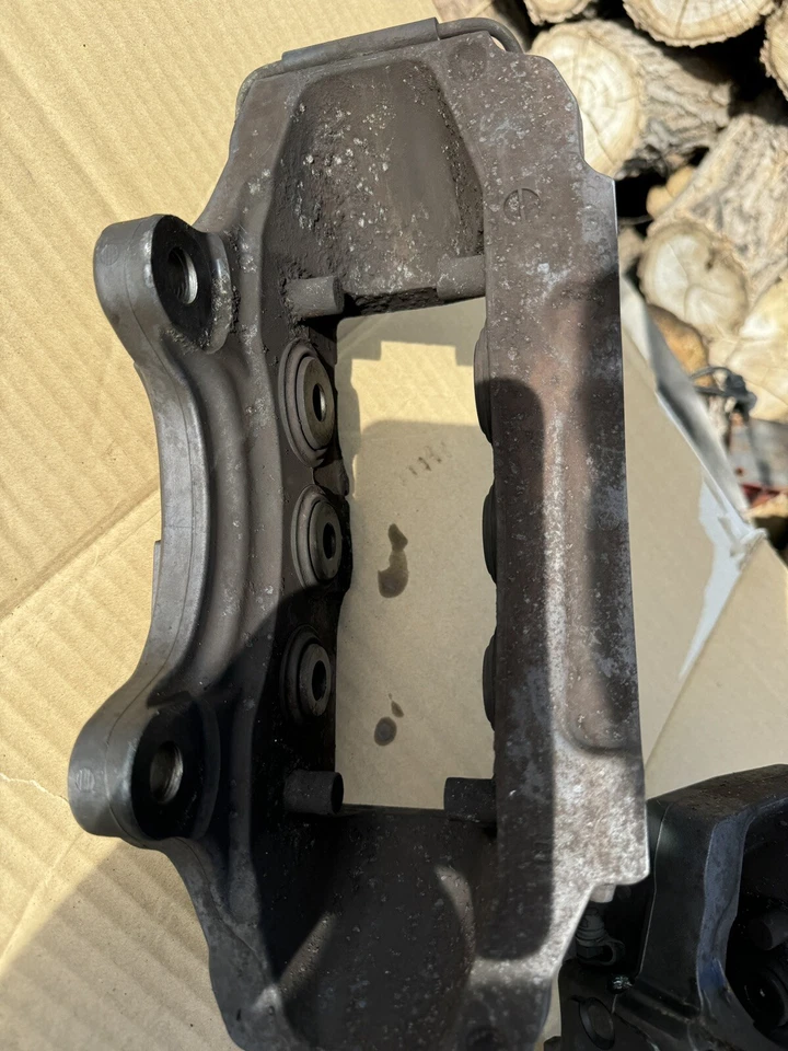 2004-2010 Porsche Cayenne VW Touareg Audi Q7 Brembo 18Z Front Brake Caliper Set - Image 3 of 4