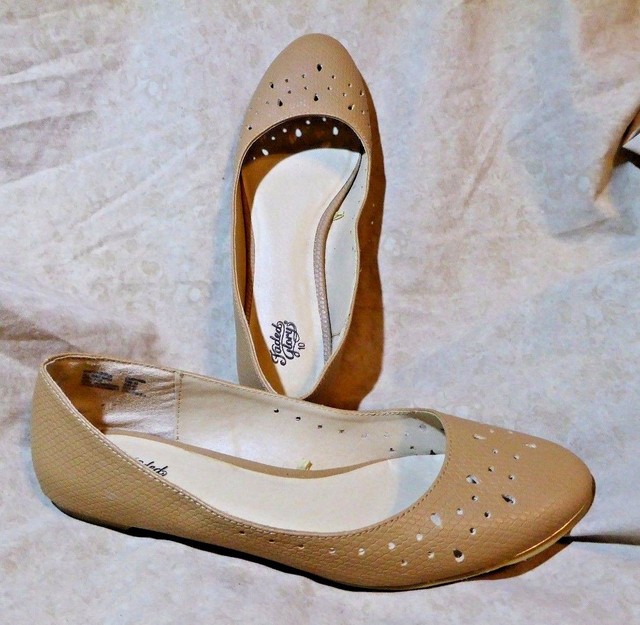 ð¥¿ Faded Glory Classic Ballet Flats size 10 M Pierced Tan Snakeskin Leatherette | eBay