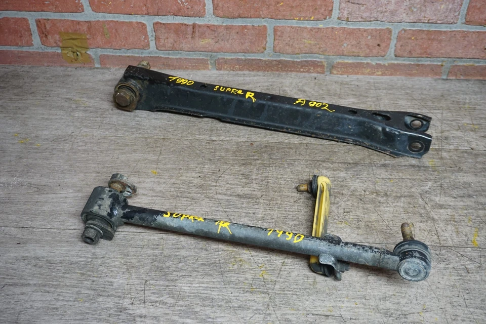 1986-1992 TOYOTA SUPRA 3,0 Л ЗАДНИЙ ПРАВЫЙ ПАССАЖИРСКИЙ БОКОВОЙ РЫЧАГ УПРАВЛЕНИЯ КОМПЛЕКТ 171K OEM - Изображение 2 из 4