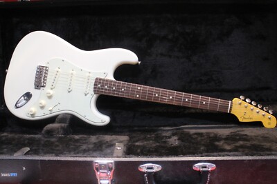 NEW Fender Japan Stratocaster Tradnl 60s Strat AWT White GT273