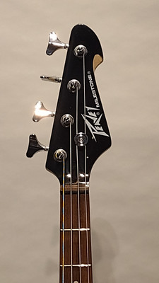 ＰＥＡＶＥＹ　ＭＩＬＥＳＴＯＮＥ　ＴＭ Peavey Milestone 4 String Electric Bass Gulf Coast Blue | Guitar