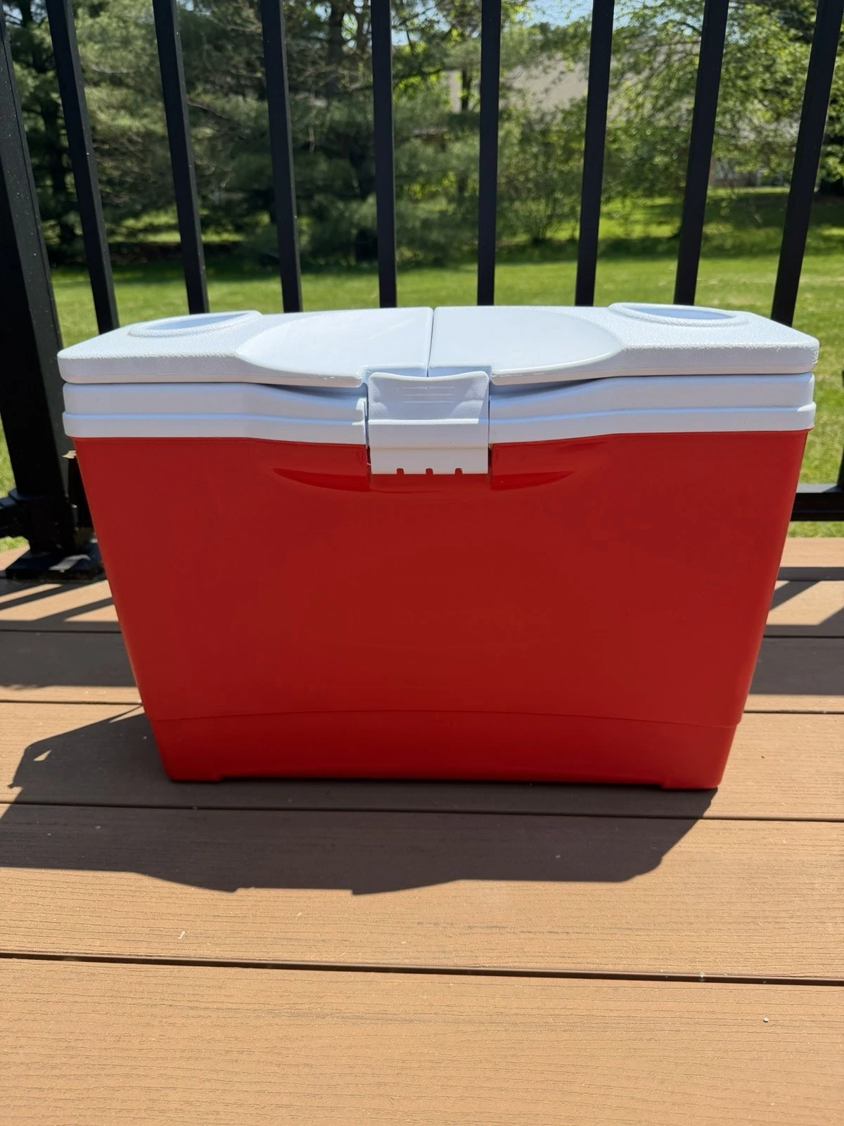 RUBBERMAID Slim Cooler Red 13qt w/Strap Dual Open Lid 12 cans 6" W Golf Truck