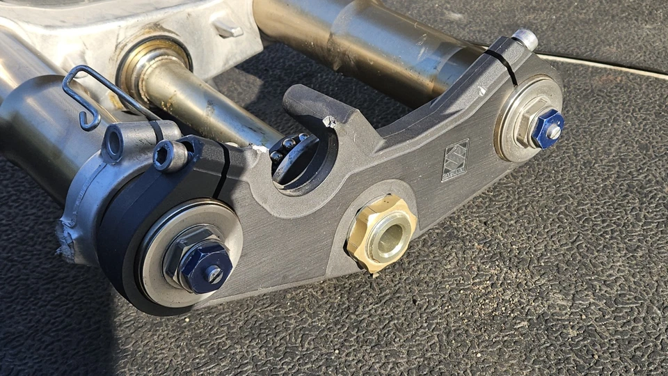 Suzuki GSXR600 2007 horquillas delanteras juego suspensión amortiguador par (recto) Foto 4 de 4