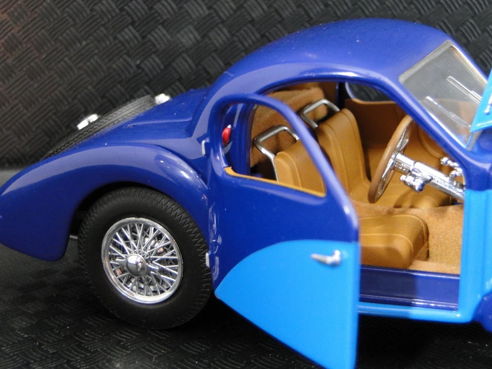 Bugatti Race Car1 24Racing Racer Veyron Custom Built18Metal Body12Chiron Model - Image 3 of 4