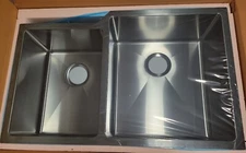 Signature Ortega 32" Undermount 60/40 Double Basin Stainless Steel Kitchen Sink