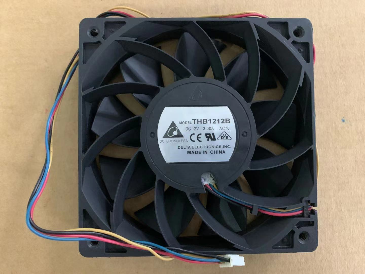 Delta THB1212B 12V 3A 12025 4-wire PWM 120mm 12CM High Speed Large Violent fan