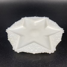 Antique Victorian Milk Glass 6-Point Star Trinket Dish with Beaded Fleur-de-Lis Border — listing 5