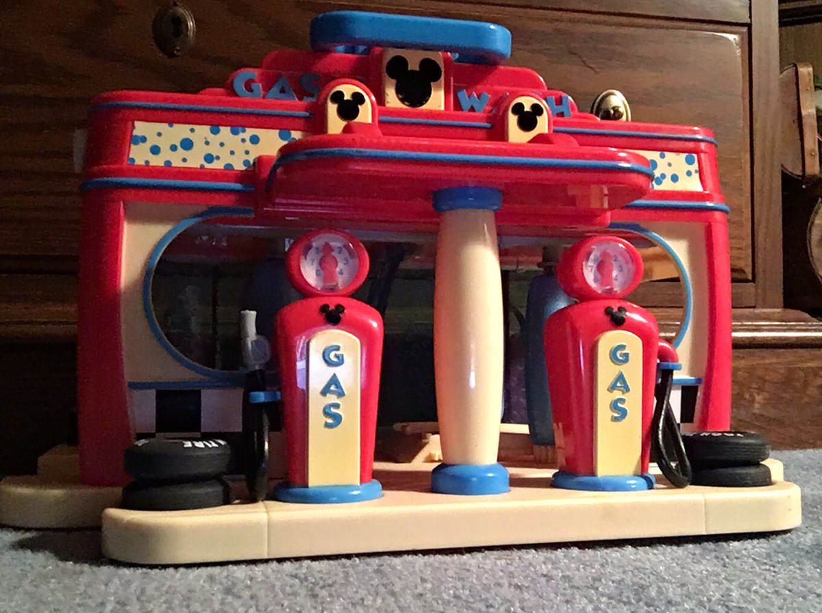 Mickey Mouse Car Wash