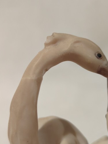 Guiseppi Armani "Kissing Birds" Figurine - Picture 6 of 8