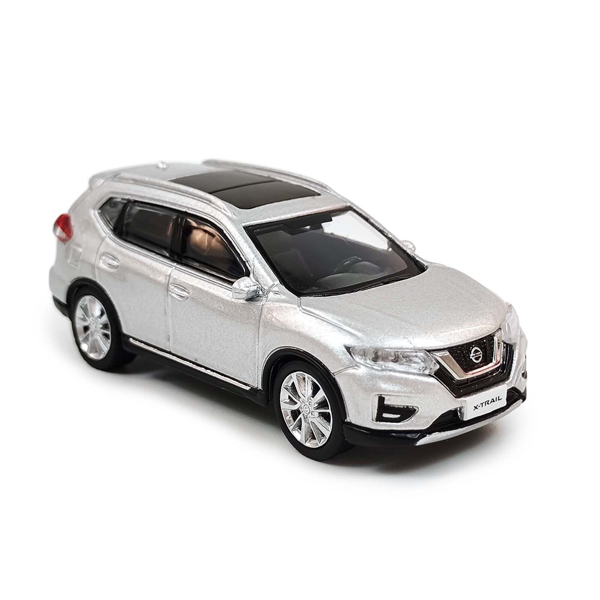 1:64 Scale Diecast Model Nissan X-trail Silver 2018 Paudi Car
