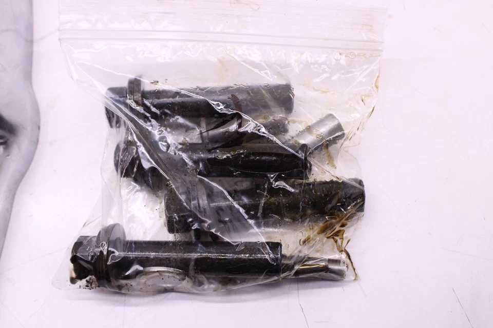 08-14 YAMAHA ROAD STAR ДВИГАТЕЛЯ ВЕРХНИЙ КОНЕЦ ГОЛОВКИ БЛОКА ЦИЛИНДРОВ ПЕРЕДНИЙ ЗАДНИЙ  - Изображение 2 из 4