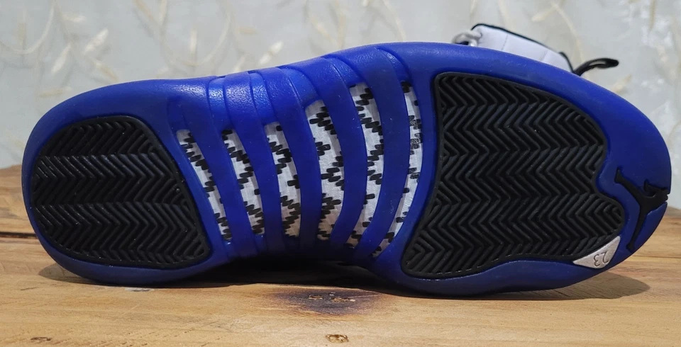 Zapatos de baloncesto para hombre Nike Air Jordan 12 “Blueberry” talla 8 Foto 4 de 4