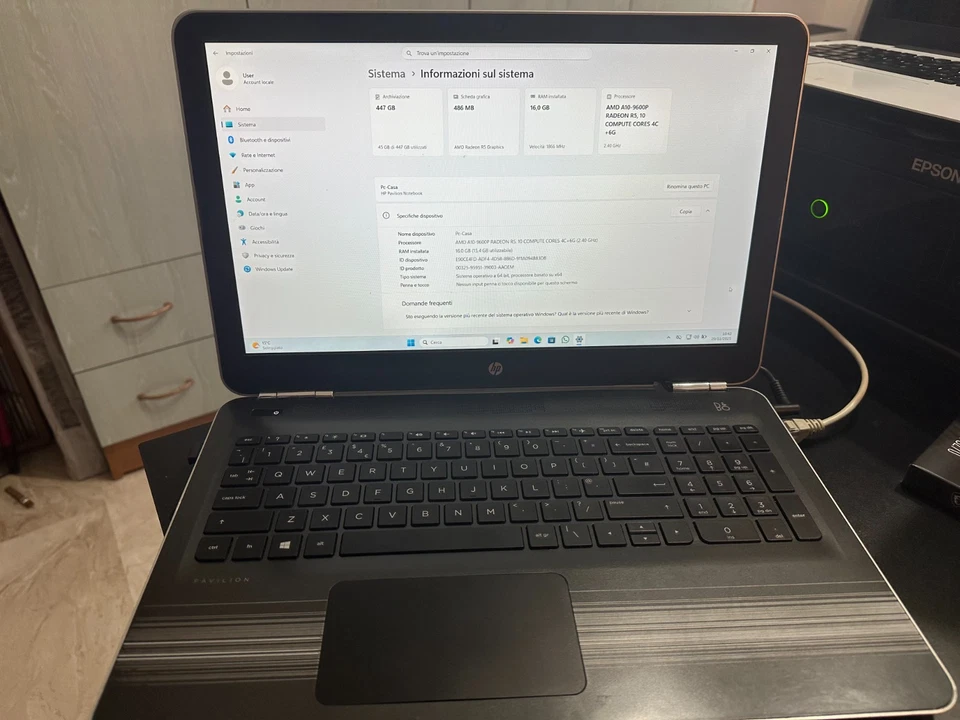 HP Pavilion 3165NGW AMD A10-9600P RADEON R5, 10 COMPUTE CORES 4C+6G 2,40GHz - Immagine 3 di 4