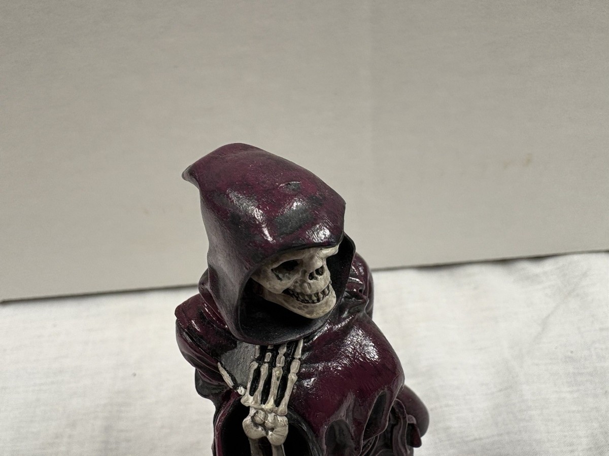 2005 Toy Biz Diamond Marvel Comics Select Mistress Death 7” Toy