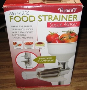 Victorio Food Strainer Sauce Maker Model 250/Excellent Lightly Used In Box