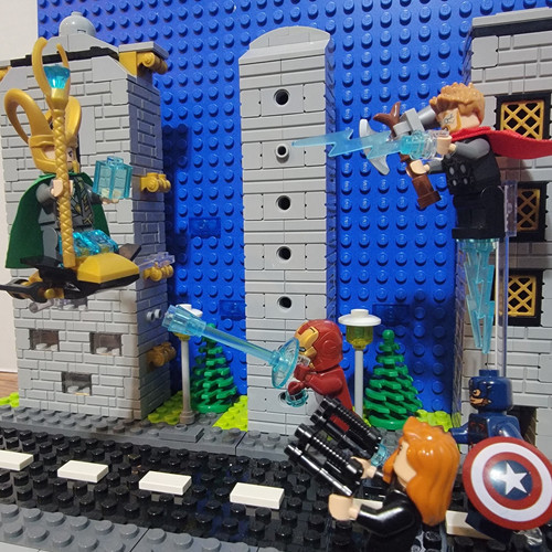 LEGO Avengers Minifigures Iron Man Captain America Thor Black Widow Loki Marvel - Picture 17 of 24