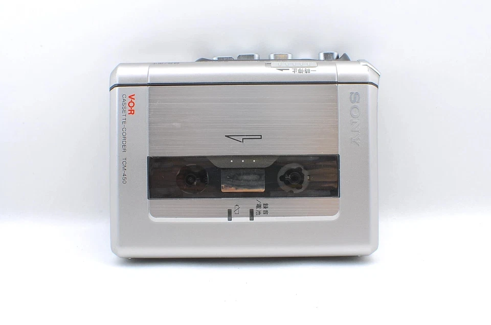 SONY TCM-450 WALKMAN Cassette Tape Player Recently serviced from Japan - Image 3 of 4