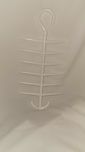 1pc Fishbone Necktie Tie Belt Hanger Rack Shawl Scarf Clip Home OrganizerUTH4 1pc Fishbone Necktie Tie Belt Hanger Rack Shawl Scarf Clip Home OrganizerUTH4