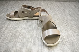damara sandal