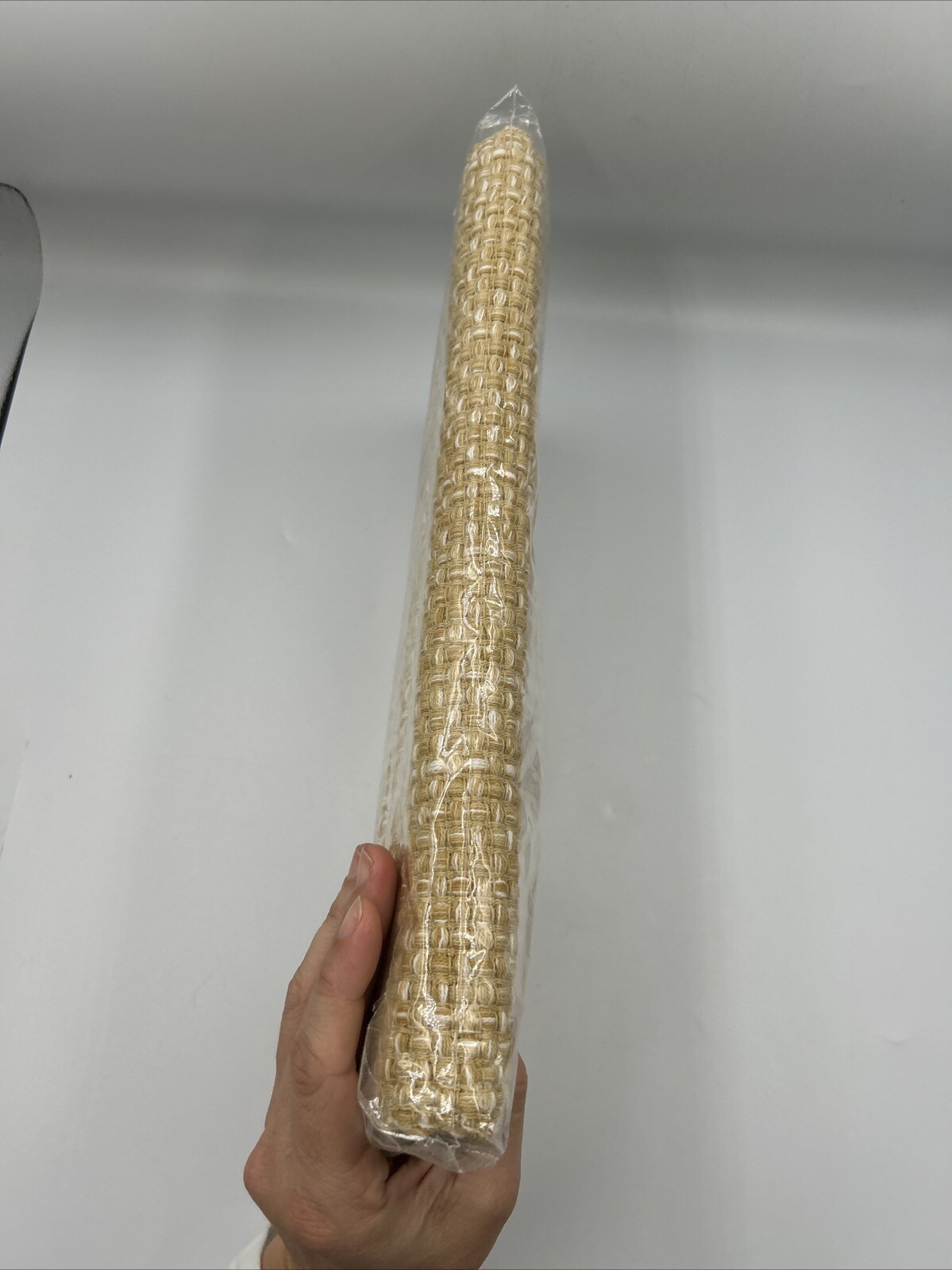 Trends Collections 13"x19" 4-Pack Placemat Set basket weave Christmas gift 