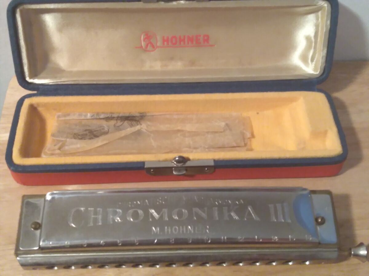 Vintage M. Hohner CHROMONIKA III Harmonica No. 280 Red Box Vintage M. Hohner CHROMONIKA III Harmonica No. 280 Red Box