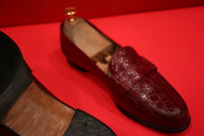 $1959.00 !! GUCCI  WOMEN'S  RARE CAIMAN CROCODILE LEATHER LOAFERS SIZE 8.5 B