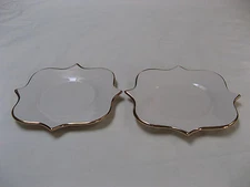 L ' OBJET MADE BY HAND IN PORTUGAL MODERN OFF WHITE  2 PLATES 6.25" MID CENTURY