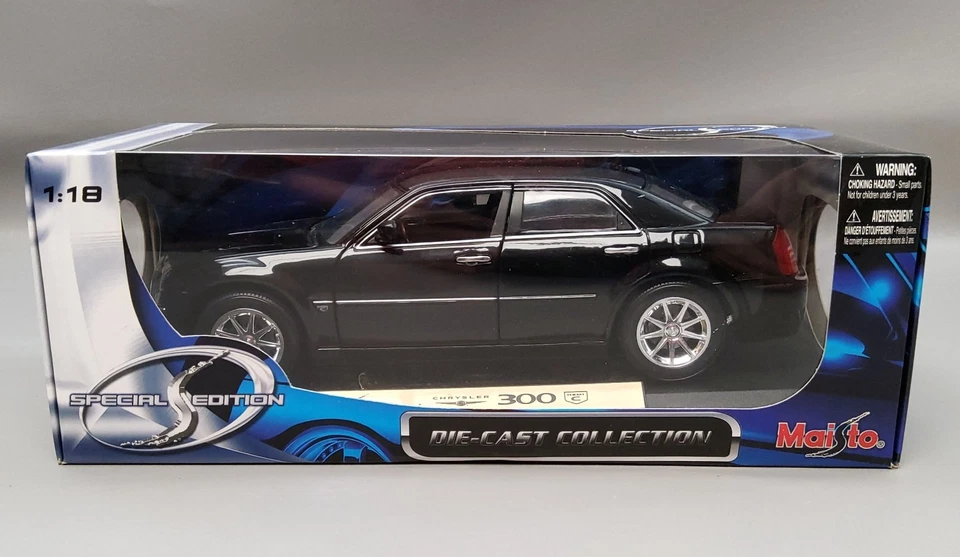 2005 Black Chrysler 300 Hemi C 1:18 Scale Diecast By Maisto #31120 - Image 3 of 4