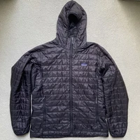 Men’s Patagonia Nano Puff Hoody Size Large
