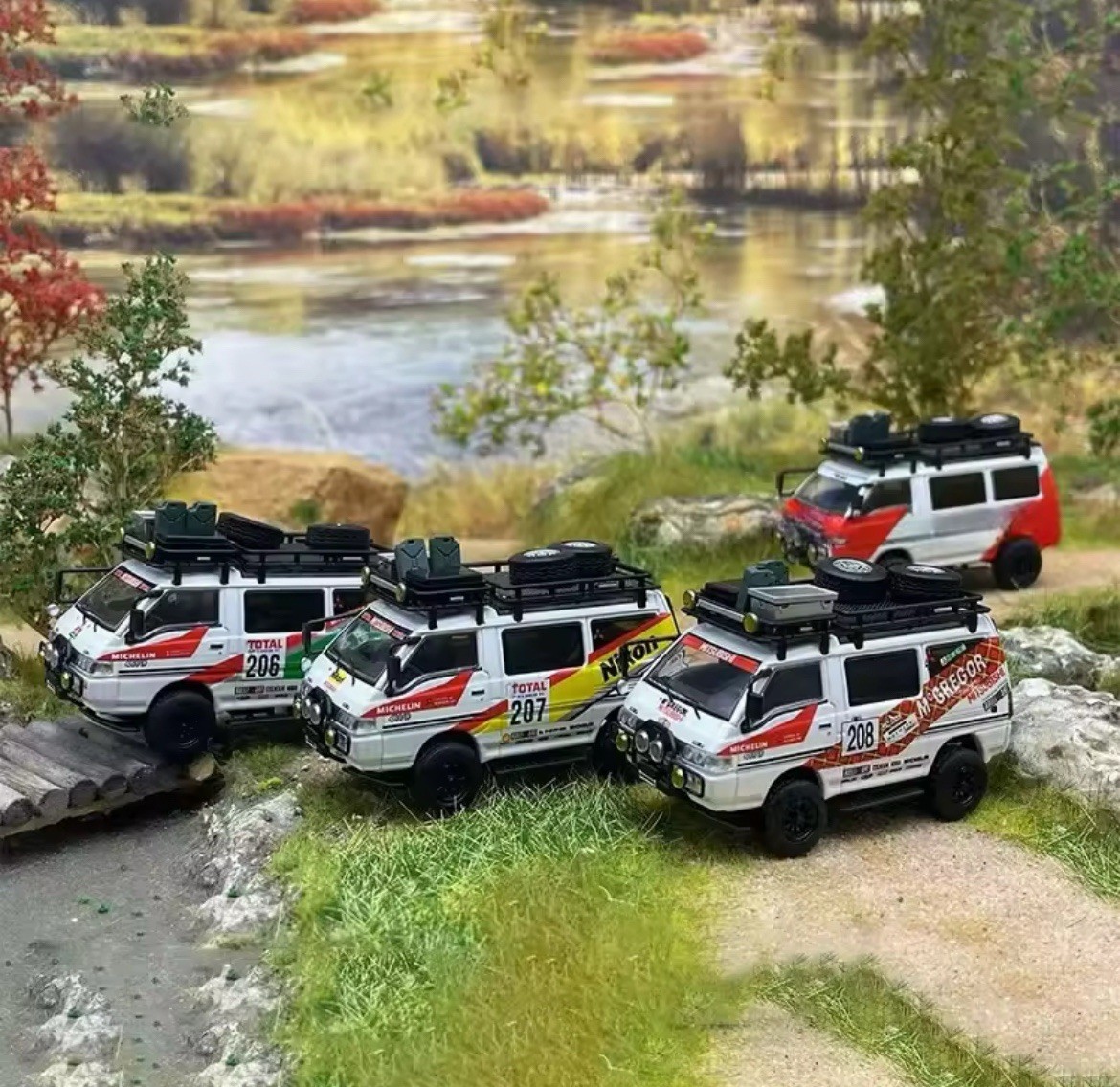 801-330 Autobots 1/64 三菱 デリカ #204 三菱石油 Amazon | オート