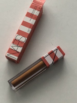 Nars Afterglow Lip Oil In Luguna Delivers A Glossy Glow Lon Lasting