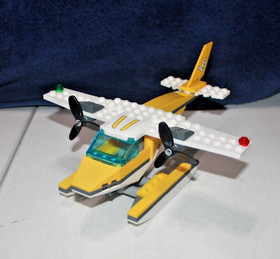 Lego City 3178: Seaplane - 100% Complete, Retired in  2012