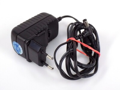 10 Watt Ktec KSAC0500200W1UV-1 Power Supply / Netzteil  5V - 2A - 5.5x2.5mm, TOP