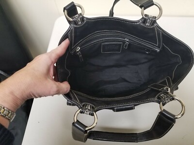 cho❗️ヴィンテージCOACH ブラック レザーシルクの裏地　ハンガリー製 cho❗️ヴィンテージCOACH ブラック レザーシルクの裏地 ハンガリー製