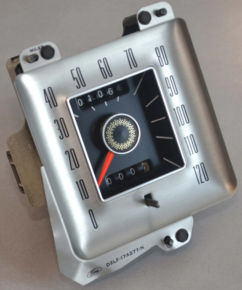 Lincoln Mark IV 1972-1976 velocímetro, odómetro/viaje 1973 1974 1975 D2LY-17255-C Foto 2 de 4