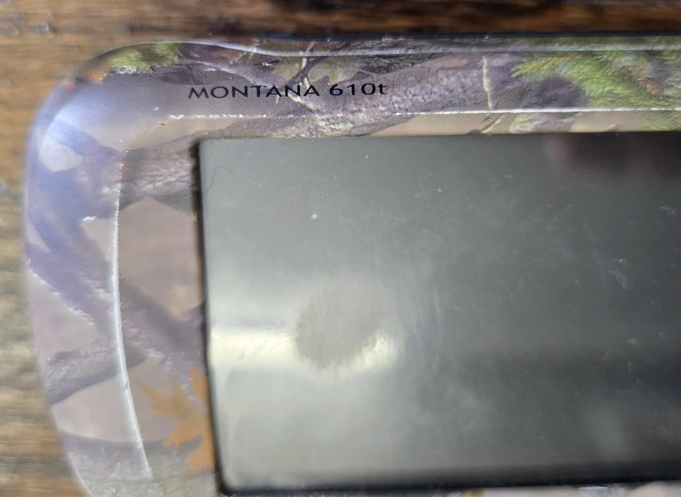 Garmin Montana 610t Handheld GPS with TOPO Maps & Touchscreen - Image 4 of 4