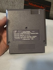 1985 Nintendo NES Mega Man 2 Capcom Cartridge + Storage Case Nice Sticker Color