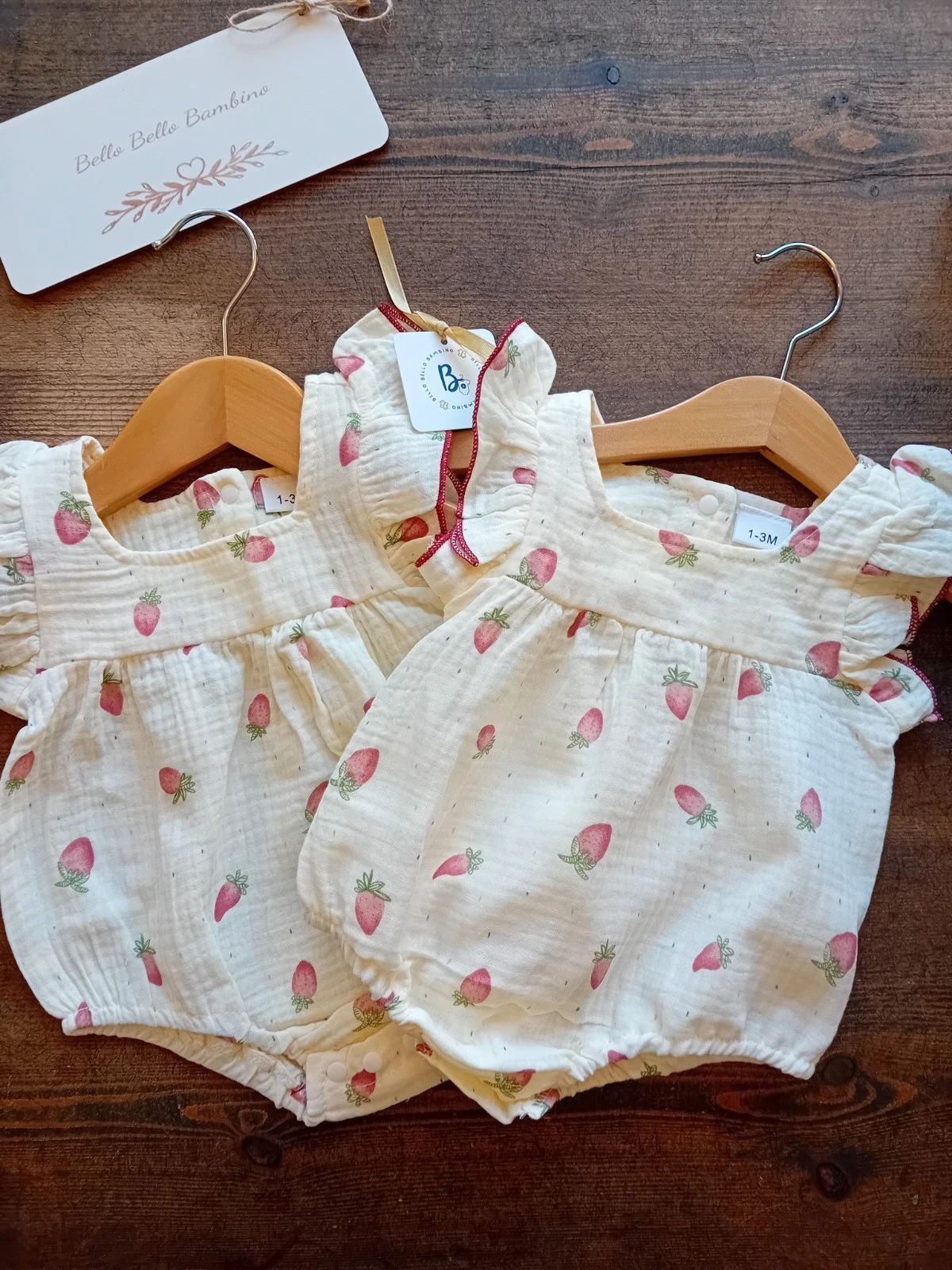 Twin girls Strawberry Rompers 1-3 Month Baby Clothes Outfit Cream & Red