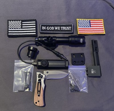 M600B-UNBRANDED UNIT 1000L Flashlight + Duel P/S, Duel Mounts & 2 S/F Batteries