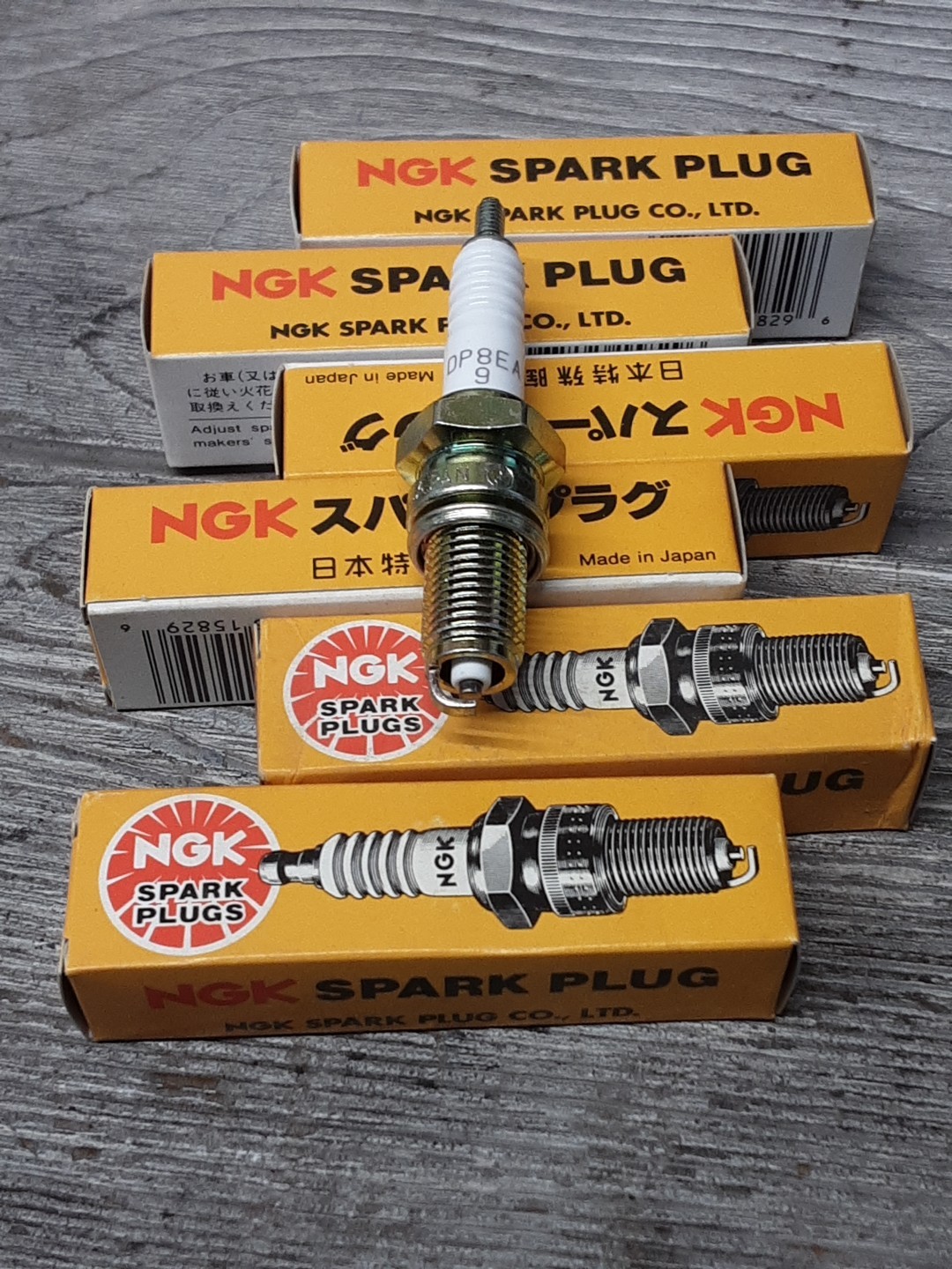 NGK SPARK PLUG 5829 DP8EA-9 YAMAHA GRIZZLY KAWASAKI BAYOU PRAIRIE SHIPS FREE