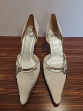 Unique Vintage Stuart Weitzman 8.5 Silver Gray Satin Rhinestone Jeweled Heels