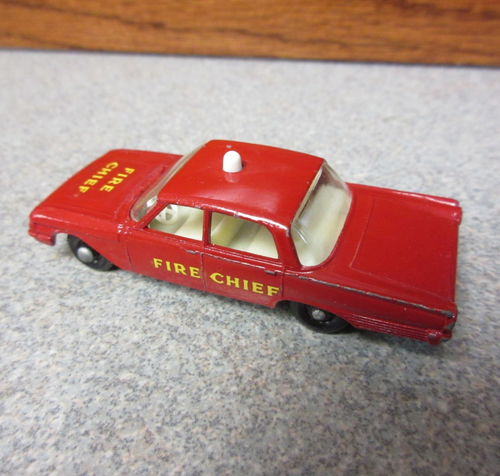 Matchbox original 1-75 : No. 59B-3 Ford Fairlane Fire Chief Car : 1963 : Nice! - Picture 8 of 8