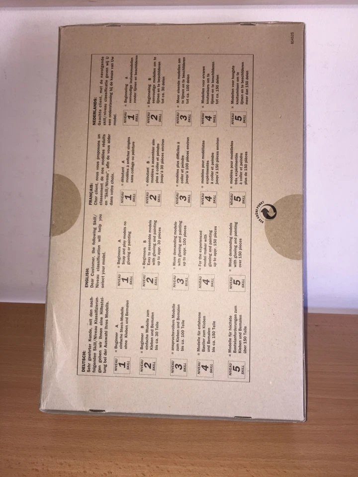 Revell Model Kit di Montaggio 1:35 03031 A4 ( V2 ) MISSILE 3031 MIB, 1998 - Immagine 4 di 4