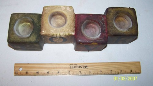 CERAMIC LETTER LOVE CANDLE HOLDER - Picture 2 of 4