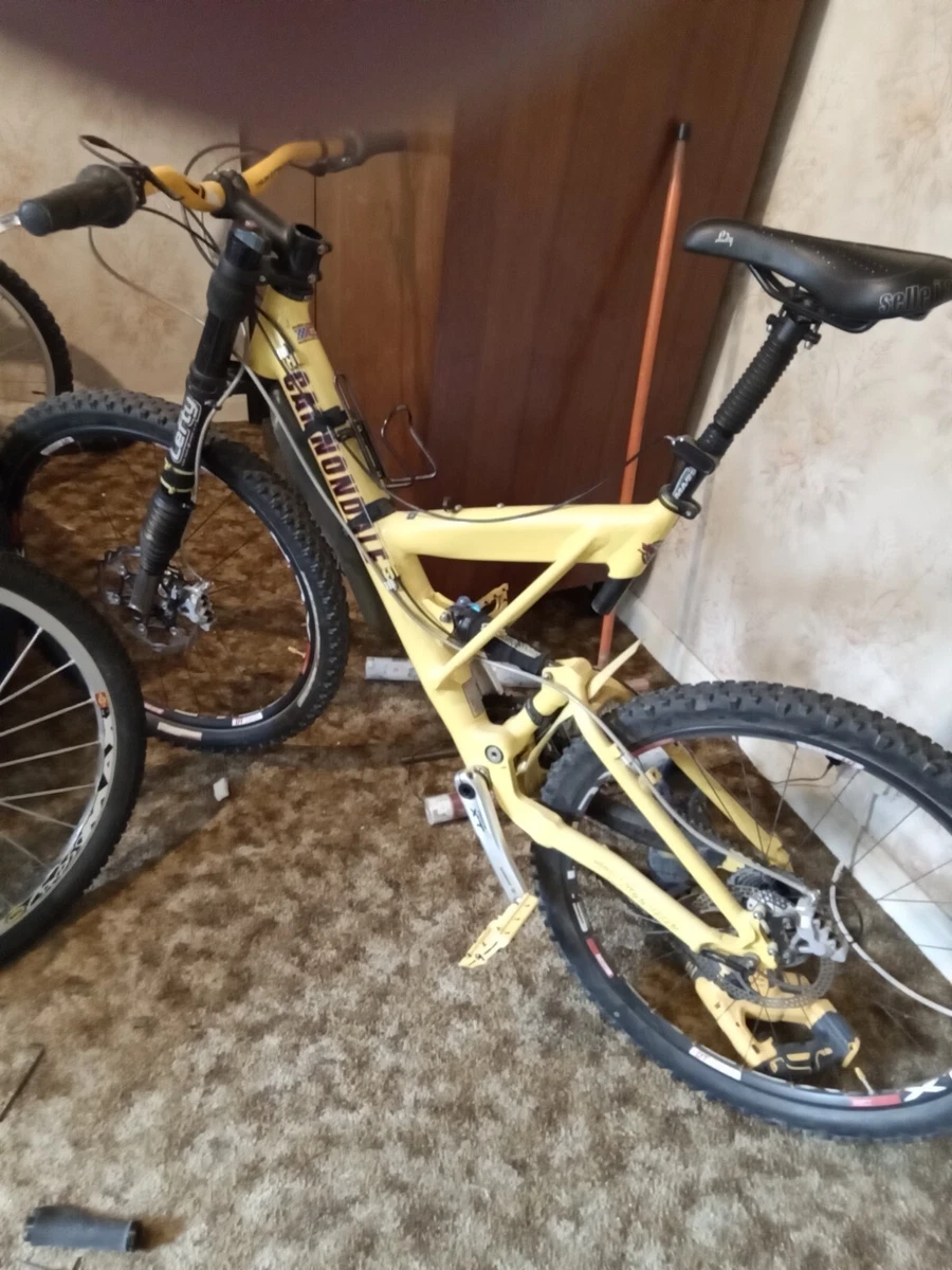 excellent CANNONDALE mountain bike Large super V series Made in
